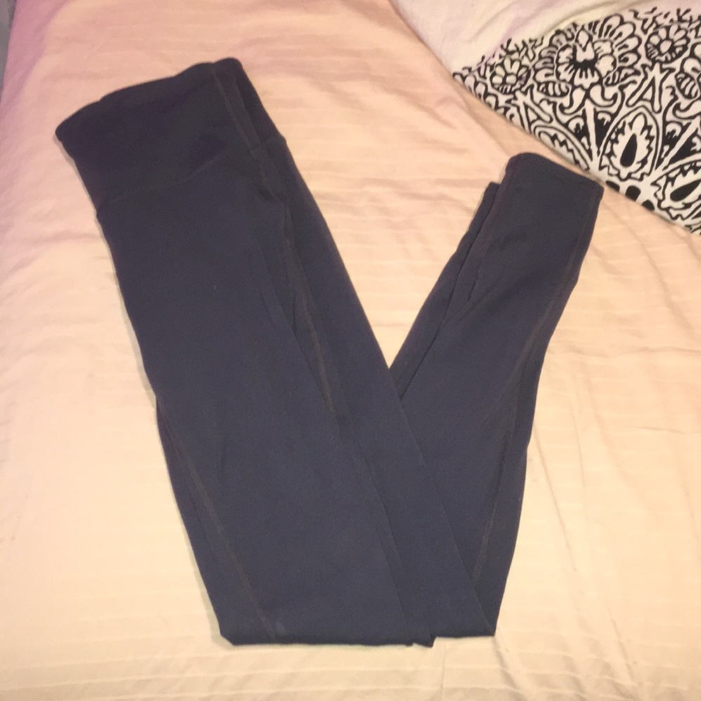 Grey athlete leggings